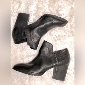 Lucky Brand Natlee leather Ankle Boots Chunky Heel